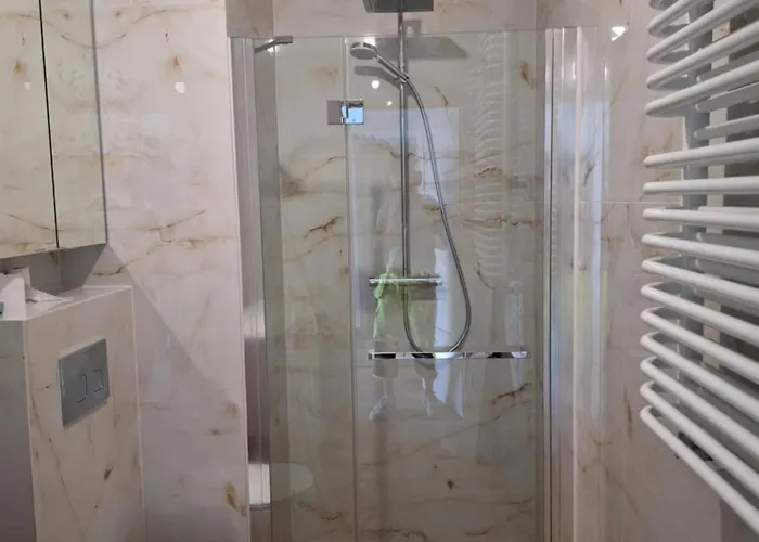 Jbhotels Prestige By The River